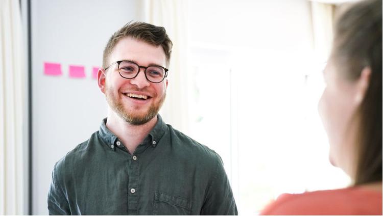 Fokus auf Teilnehmer während eines Seminars