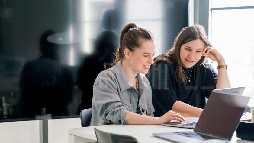 Fokus auf Brainbird Mitarbeiterinnen